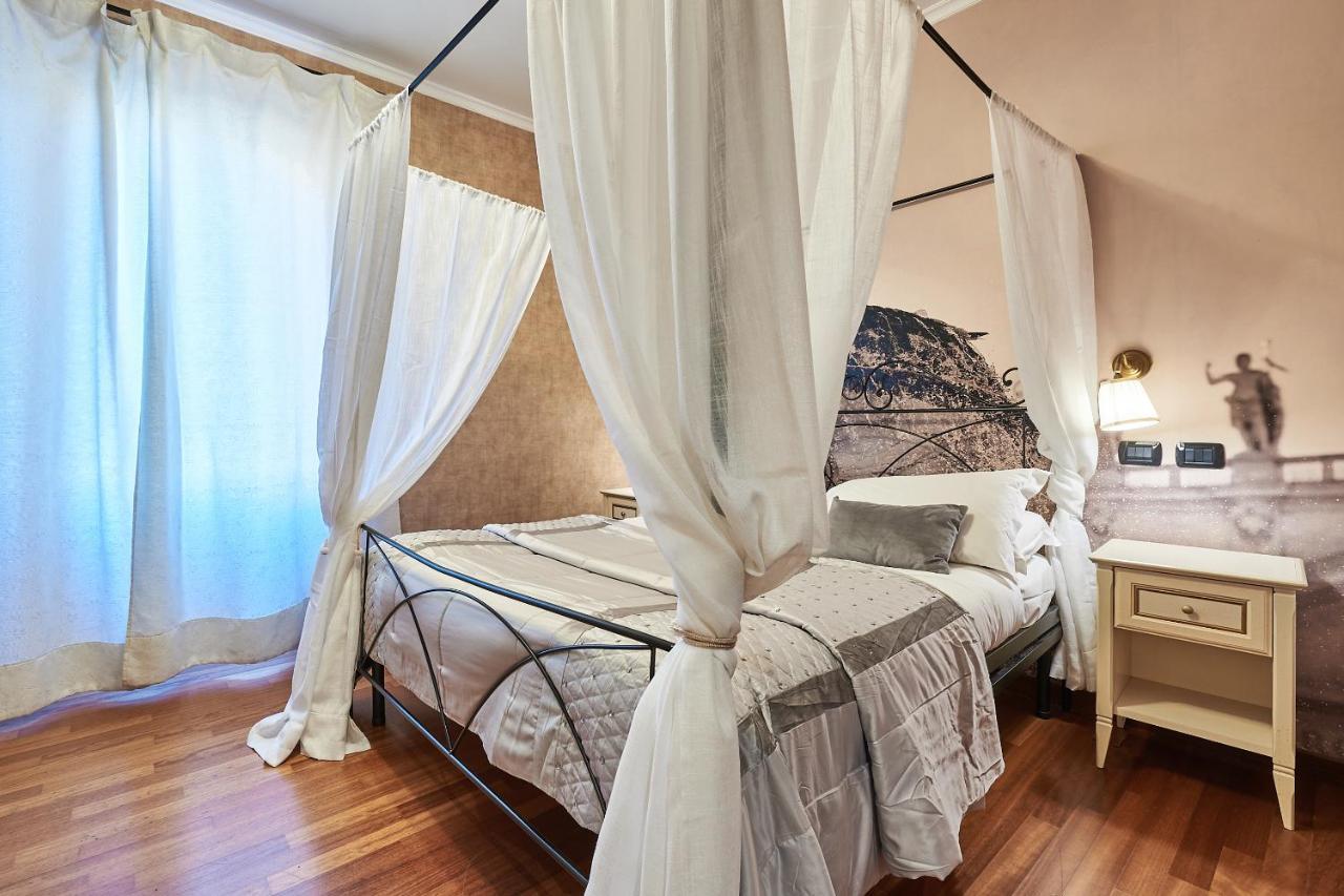 Le Suite Downtown Рим Екстер'єр фото
