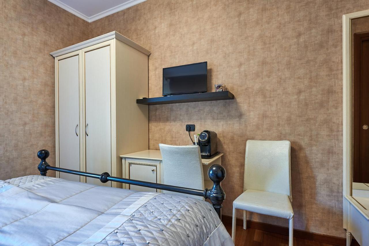Le Suite Downtown Рим Екстер'єр фото