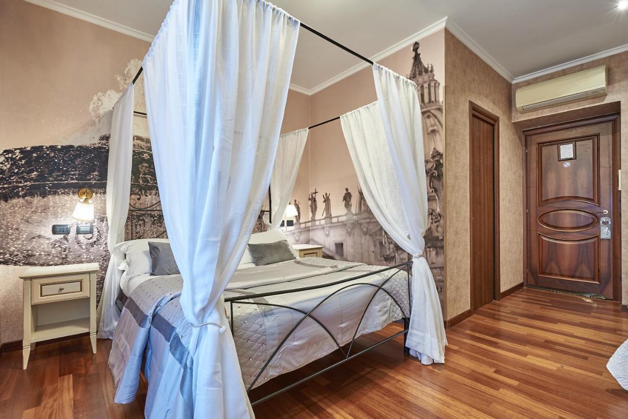 Le Suite Downtown Рим Екстер'єр фото