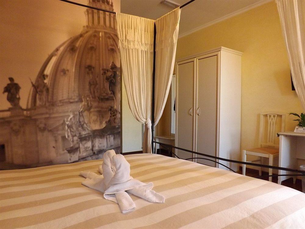 Le Suite Downtown Рим Екстер'єр фото