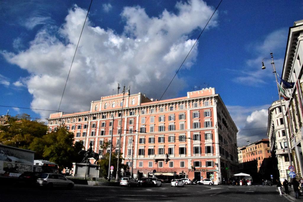 Le Suite Downtown Рим Екстер'єр фото